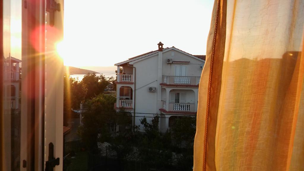 Apartment โลปาร์ ภายนอก รูปภาพ