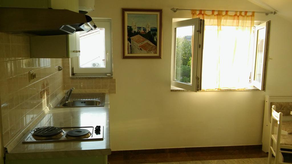 Apartment โลปาร์ ภายนอก รูปภาพ