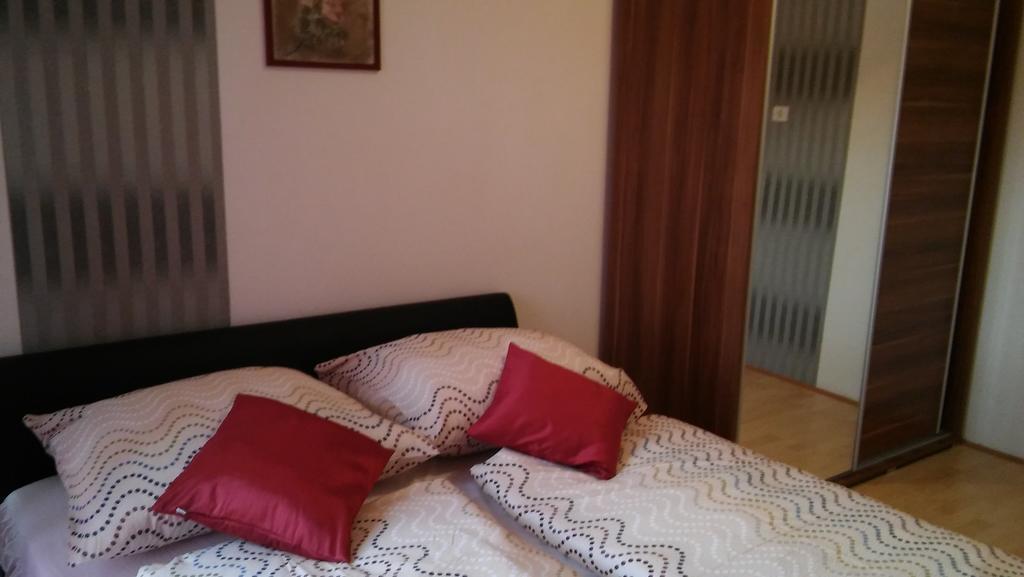 Apartment โลปาร์ ภายนอก รูปภาพ