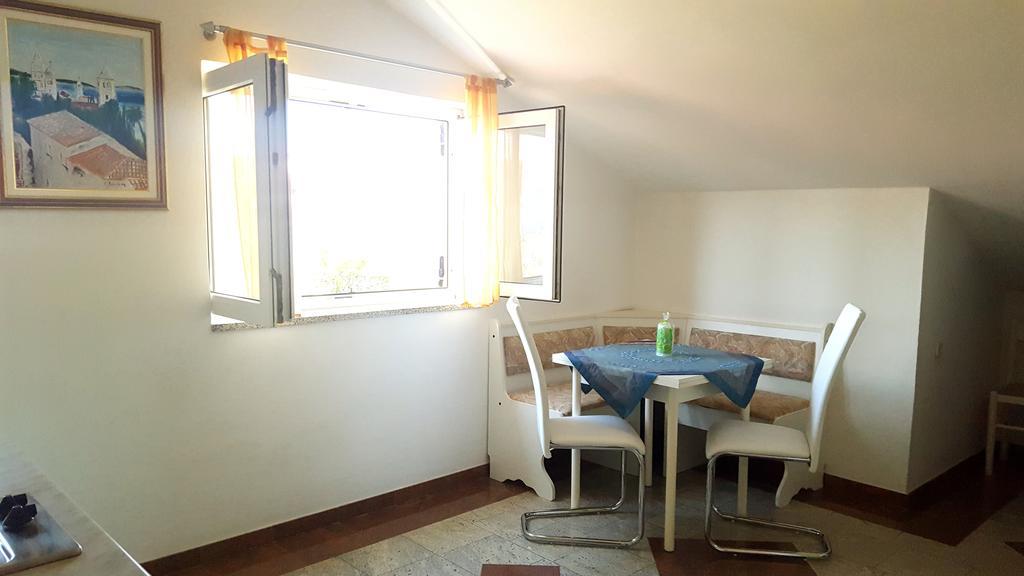 Apartment โลปาร์ ภายนอก รูปภาพ